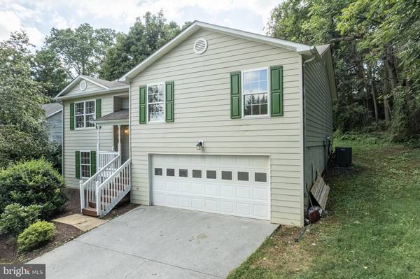 Winchester, VA 22601,625 QUARTZITE CIR