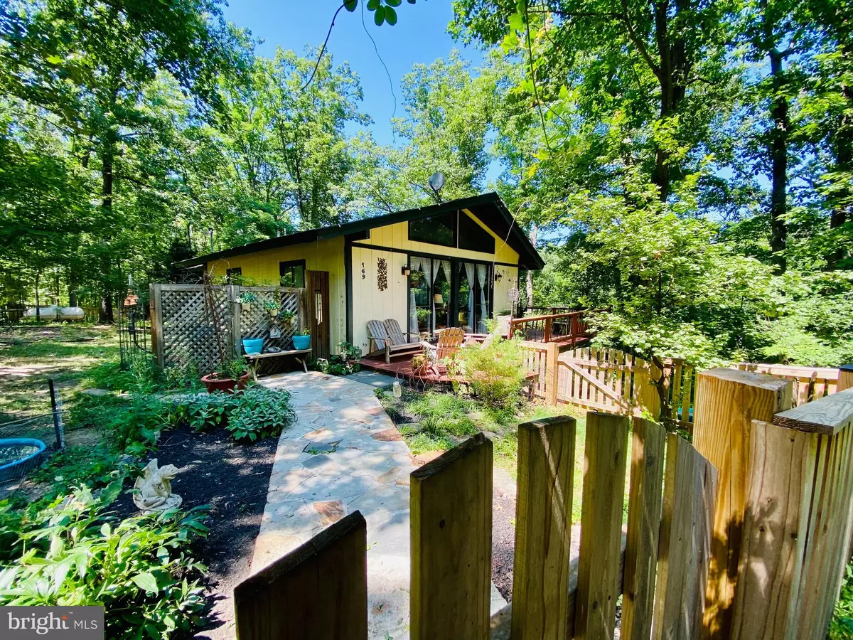 Winchester, VA 22602,169 IRIS LN