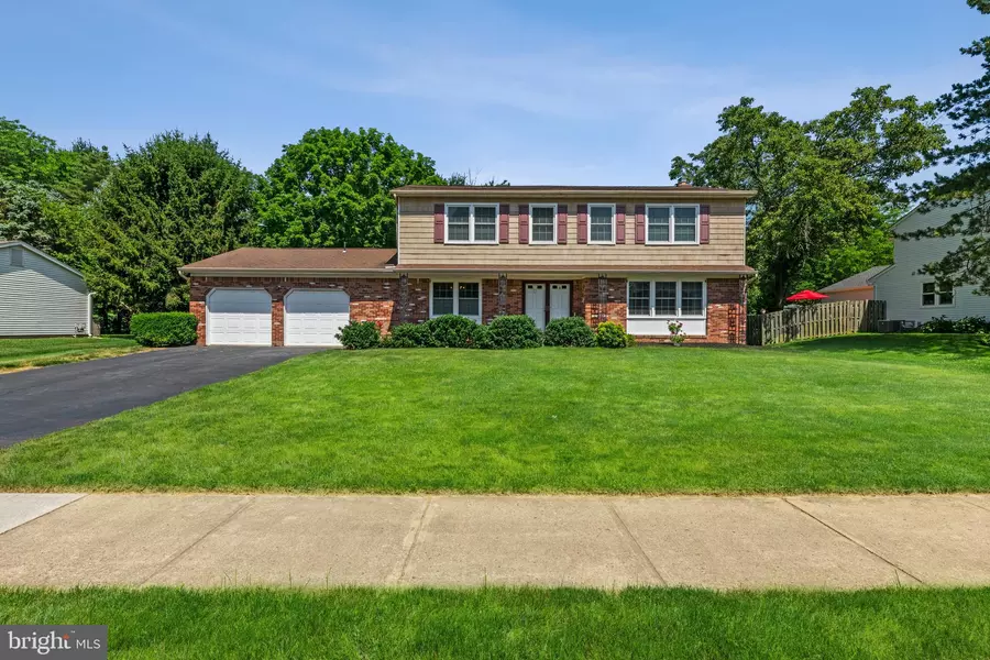 36 GROENDYKE LN, Plainsboro, NJ 08536