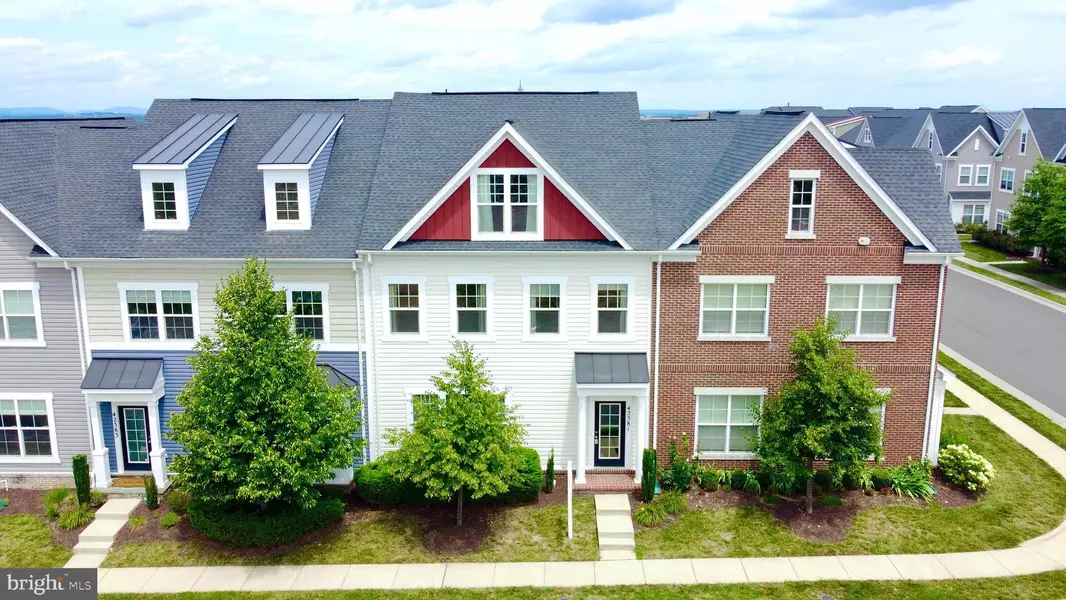 42381 ROSALIND ST, Ashburn, VA 20148