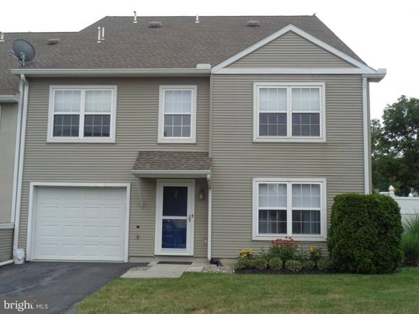 68 COURTYARD DR, Carlisle, PA 17013