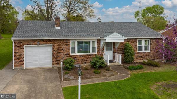 2260 LINDEN RD, York, PA 17408