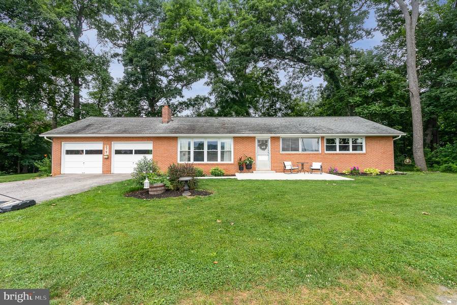 219 SMITH RD, Shippensburg, PA 17257