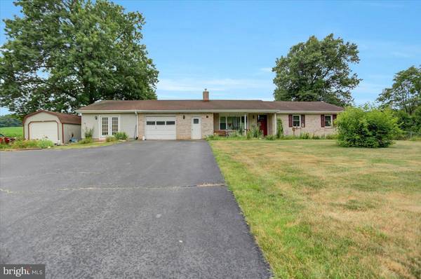 31 AIRPORT RD, Shippensburg, PA 17257