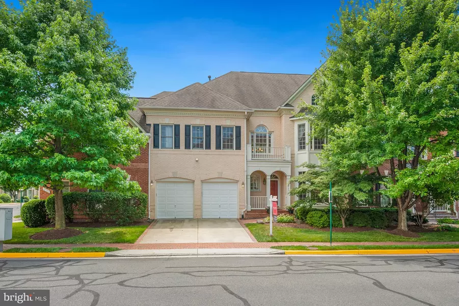 12711 LADY SOMERSET LN, Fairfax, VA 22033