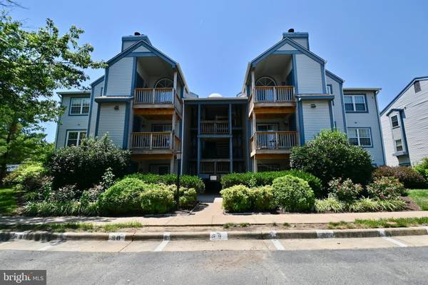 6923-L VICTORIA DR, Alexandria, VA 22310