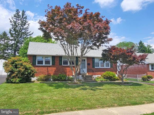 2527 WOODVIEW DR, Wilmington, DE 19808