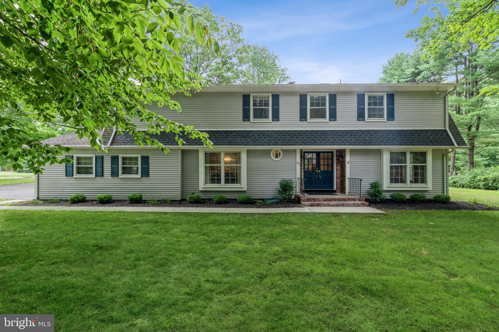33 W CHURCH RD, Trenton, NJ 08648
