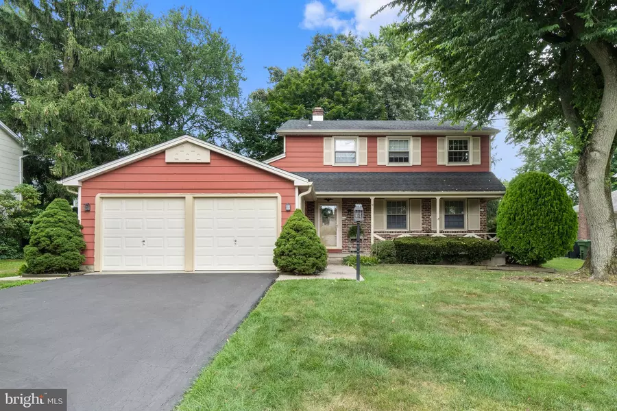 14 REGENT RD, Cherry Hill, NJ 08003