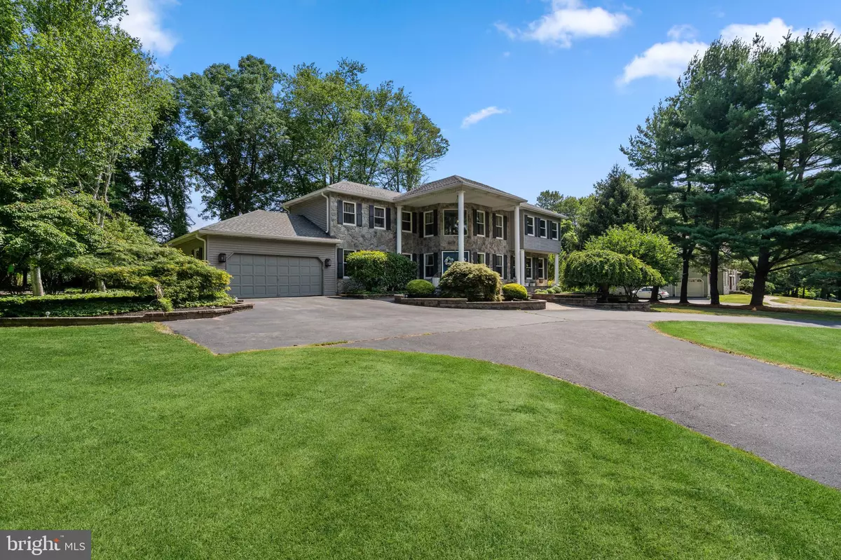 Ewing, NJ 08628,2 MANSION HILL DR