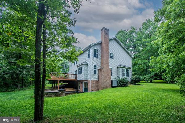 Hedgesville, WV 25427,90 MESQUITE LN