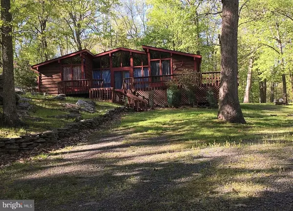 276 WHIPPOORWILL DRIVE, Bushkill, PA 18324