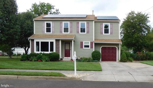 15 JOHN ST, Delanco, NJ 08075