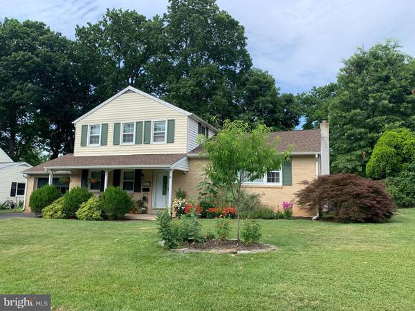 867 SYCAMORE DR, Lansdale, PA 19446