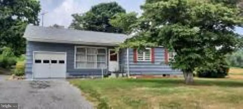 1499 SWEET ARROW LAKE ROAD, Pottsville, PA 17901