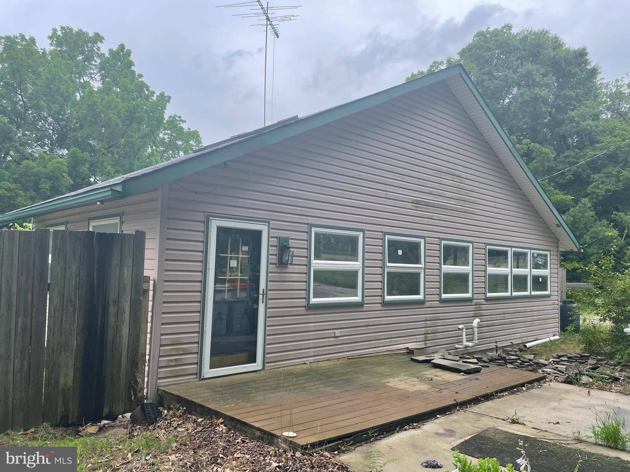 1453 ALMOND RD, Vineland, NJ 08360
