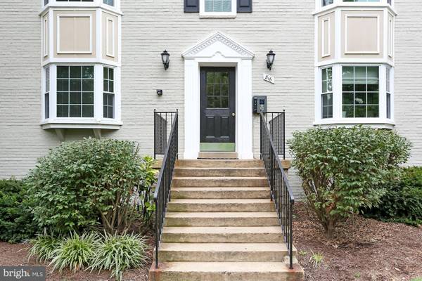 816 S ARLINGTON MILL DR #5-201, Arlington, VA 22204