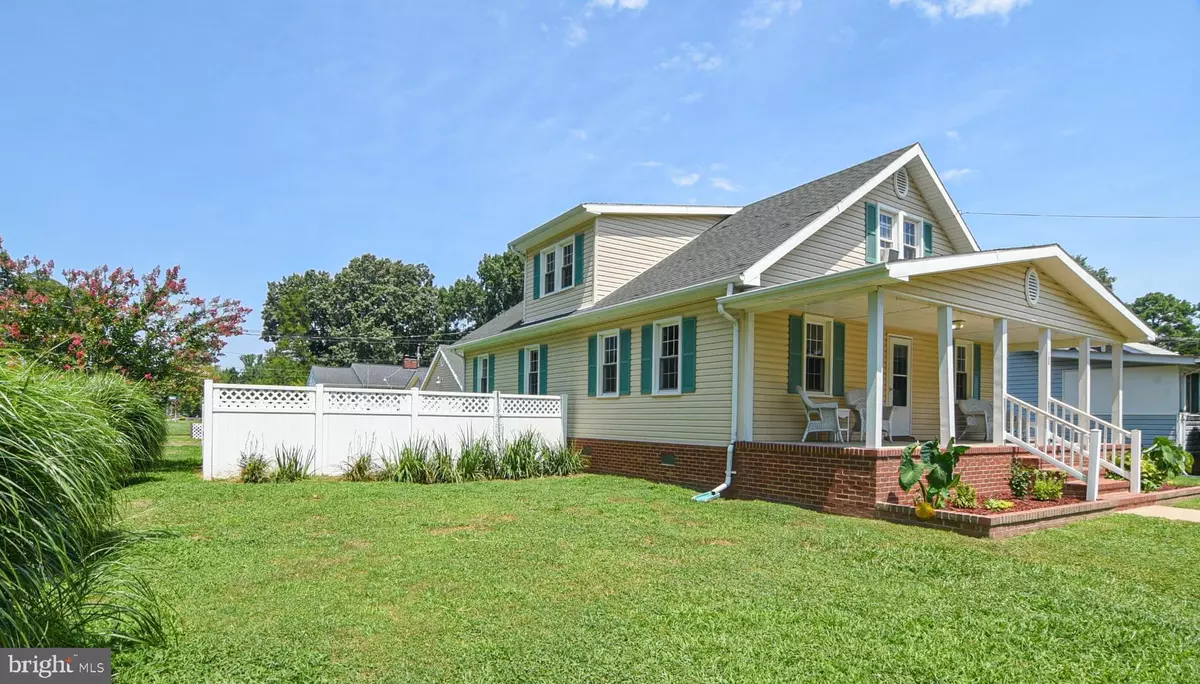 Colonial Beach, VA 22443,163 4TH ST