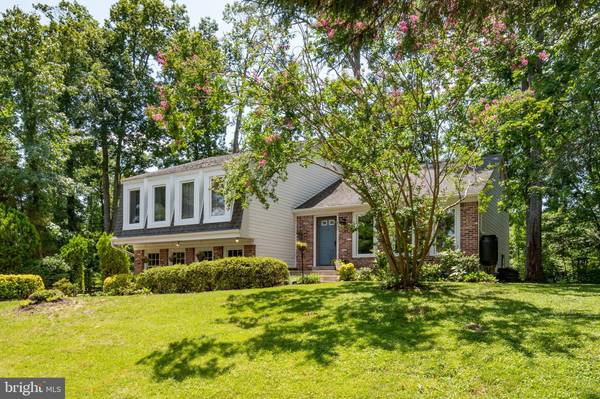 4530 SAMUELS PINE RD, Chantilly, VA 20151