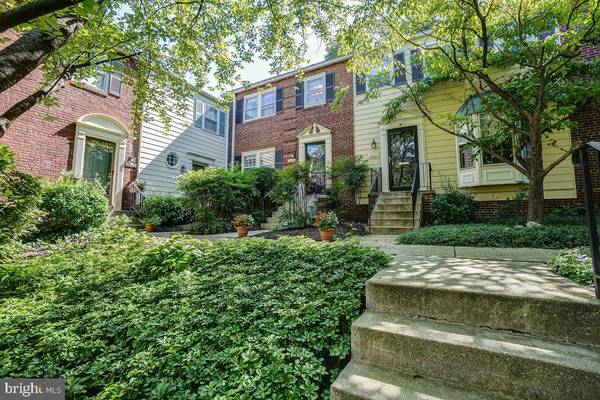 4839 WILLETT PKWY #81, Chevy Chase, MD 20815