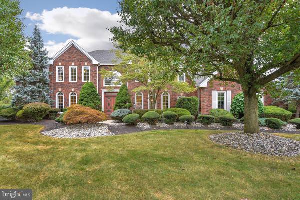 10 SAPPHIRE DR, Princeton Junction, NJ 08550