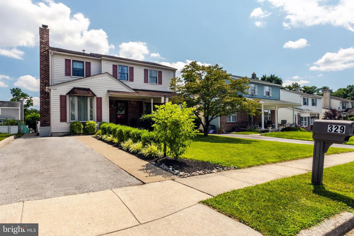 Havertown, PA 19083,329 GREENBRIAR LN