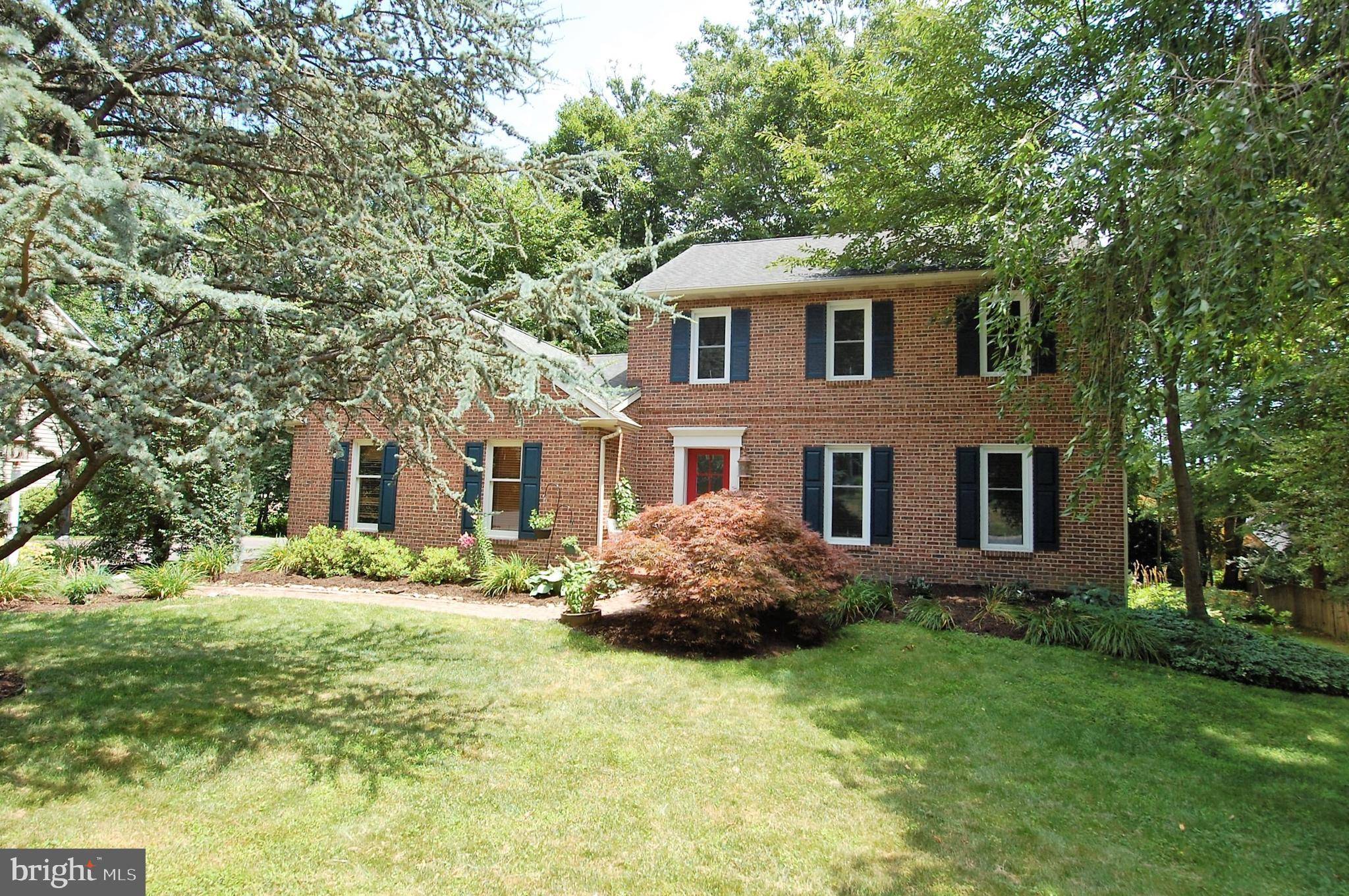 105 WOOD LOT LN, Lancaster, PA 17601
