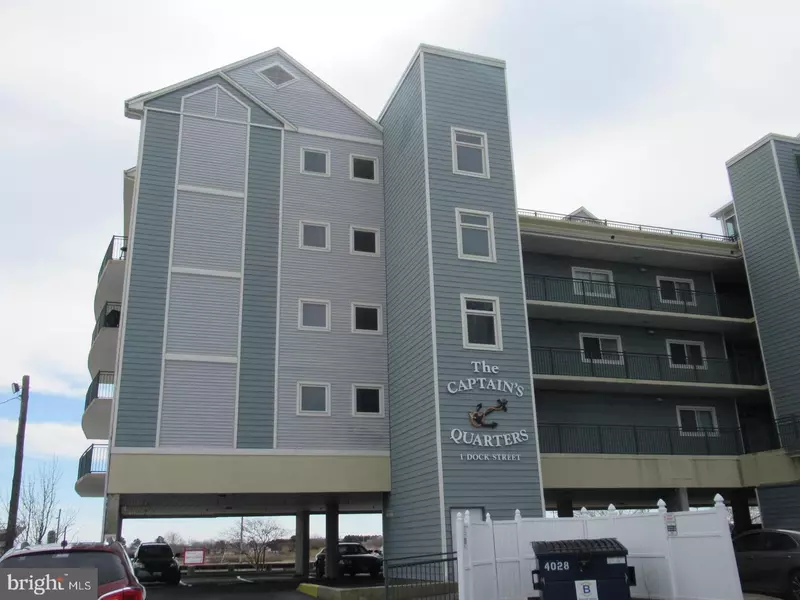 1 DOCK ST #105, Crisfield, MD 21817