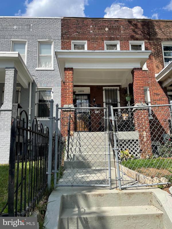 1272 NEAL ST NE, Washington, DC 20002