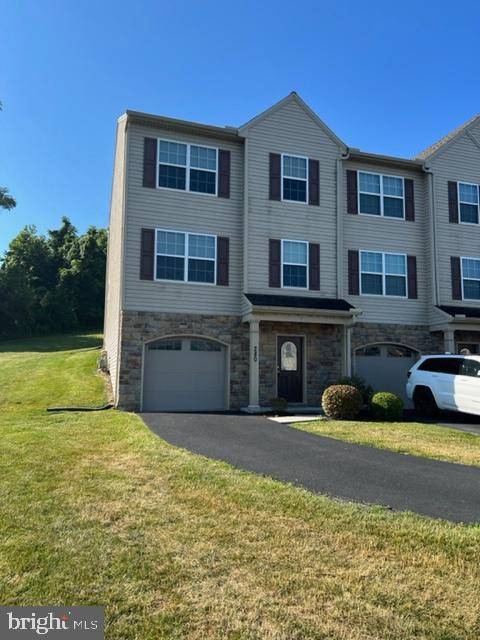 New Cumberland, PA 17070,280 FIELDSTONE CT