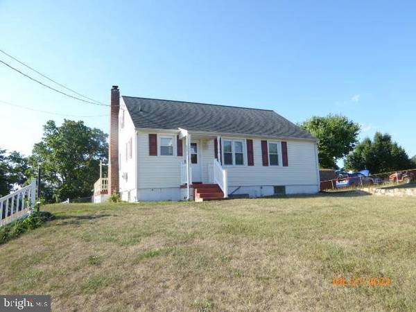 15 DAWN ST, Fort Ashby, WV 26719