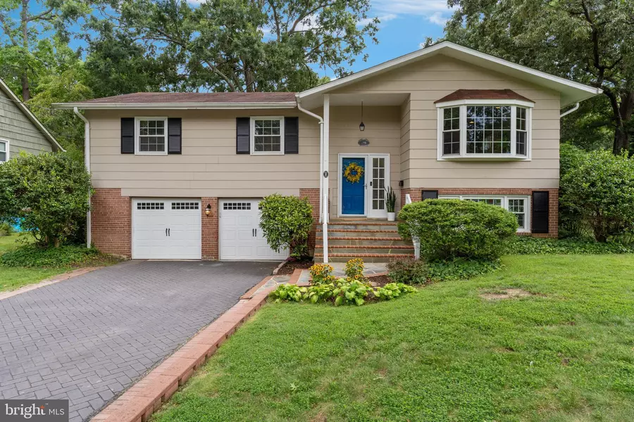 3129 BATTERSEA LN, Alexandria, VA 22309