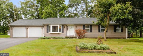 10466 BUENA VISTA DR, Waynesboro, PA 17268