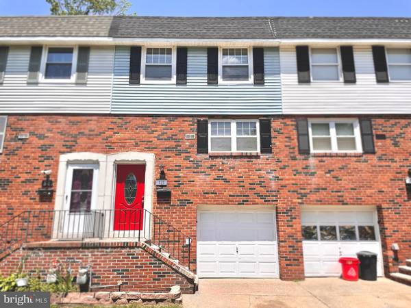 121 SUBURBAN TER, Stratford, NJ 08084