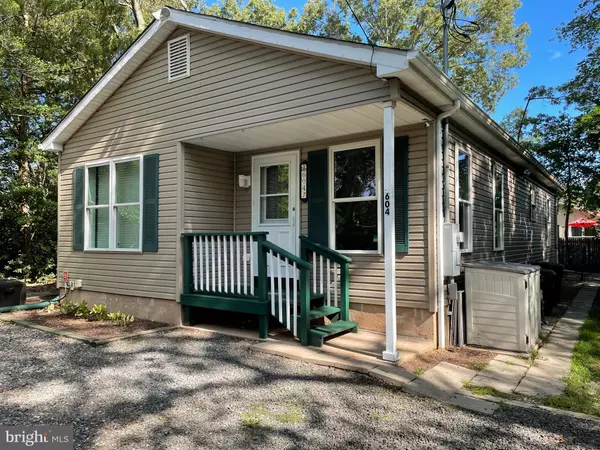 604 SINCLAIR AVE, Lanoka Harbor, NJ 08734