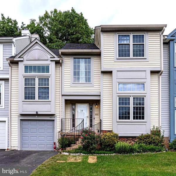 6533 PALISADES DR, Centreville, VA 20121