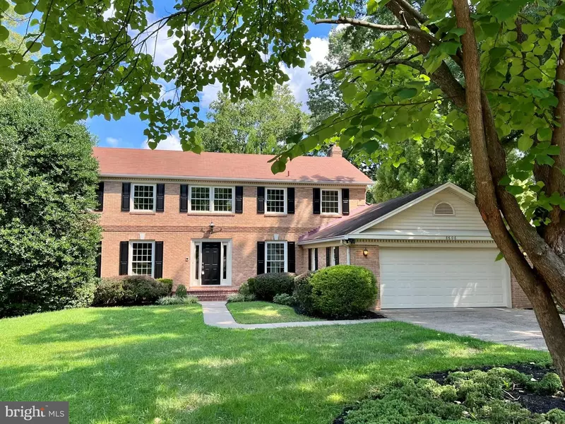 8806 SANDY RIDGE CT, Fairfax, VA 22031