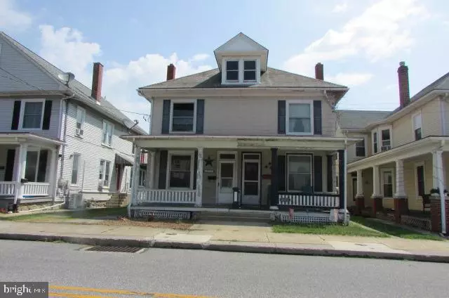 608 N RAILROAD ST, Palmyra, PA 17078