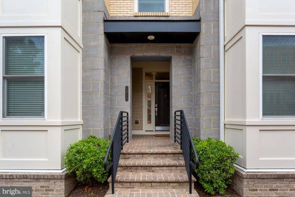 1913 MAIN LINE BLVD #102, Alexandria, VA 22301