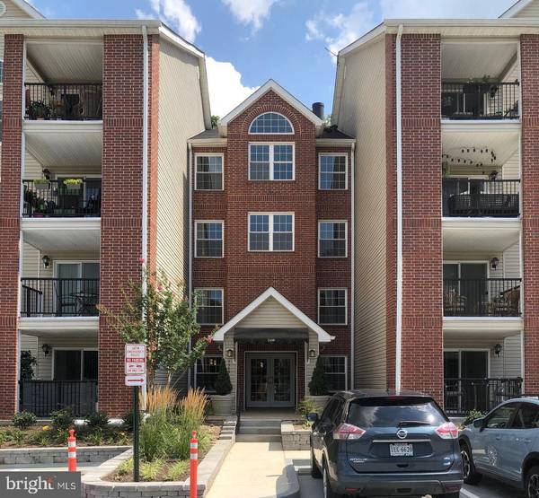 3309 WYNDHAM CIR #4183, Alexandria, VA 22302