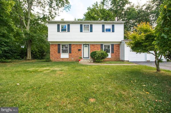 13 WHITEMARSH DR, Lawrenceville, NJ 08648