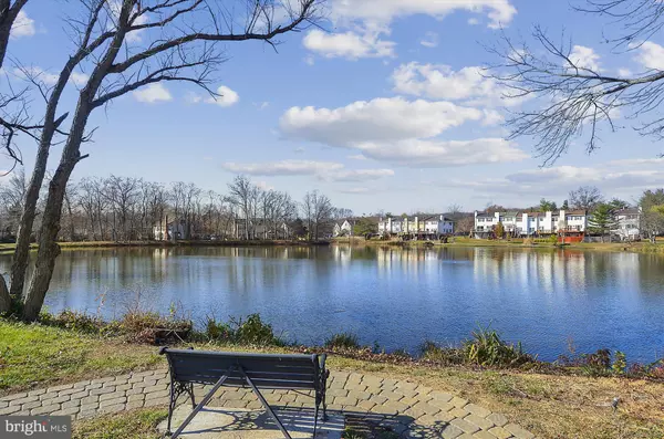 Alexandria, VA 22315,7131 LAKE COVE DR