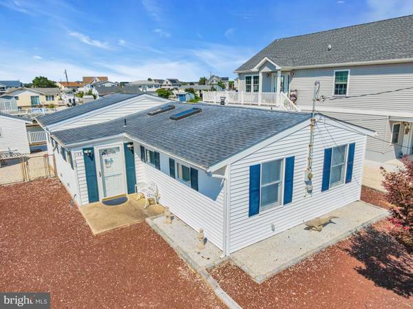 139 E SUSQUEHANNA DR, Tuckerton, NJ 08087