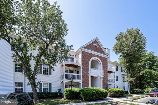 5707 OLDE MILL CT #109, Alexandria, VA 22309