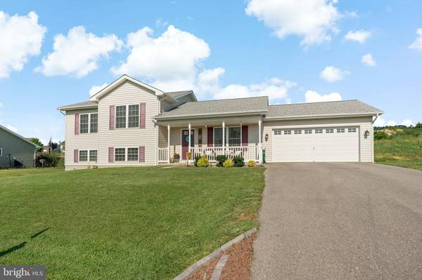 914 DUCKWOODS LN, Martinsburg, WV 25403