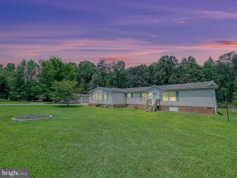 2477 EASTHAM RD, Bumpass, VA 23024