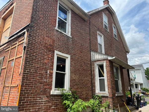 254 BRIDGE ST, Spring City, PA 19475