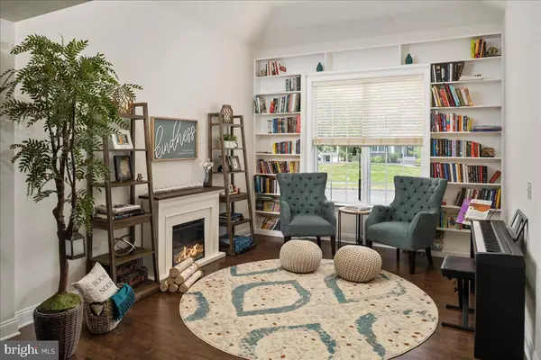 Doylestown, PA 18901,7 GREENWAY DR