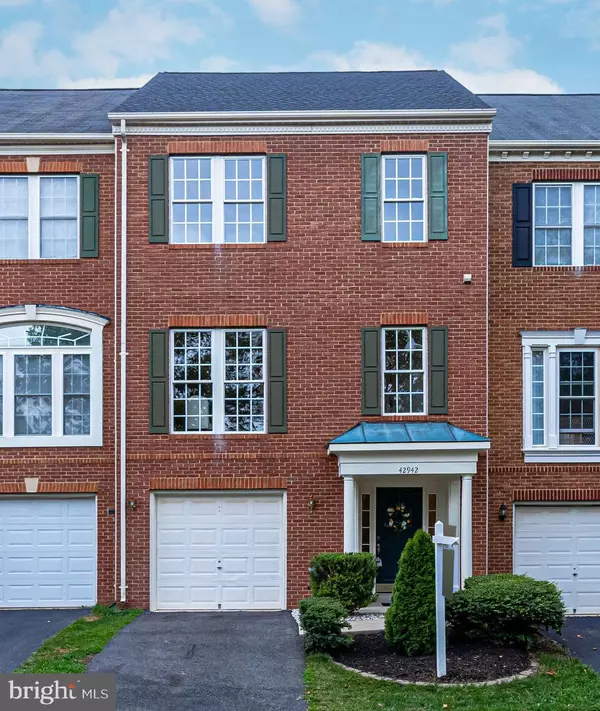 42942 GOLF VIEW DR, Chantilly, VA 20152