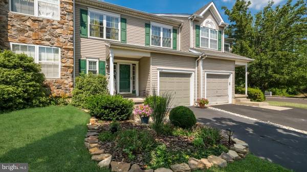 2708 FALLOW HILL LN, Jamison, PA 18929